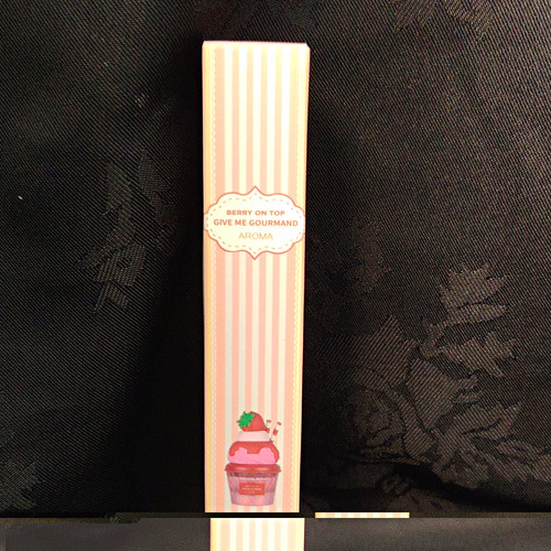 Aroma berry top give me - on,